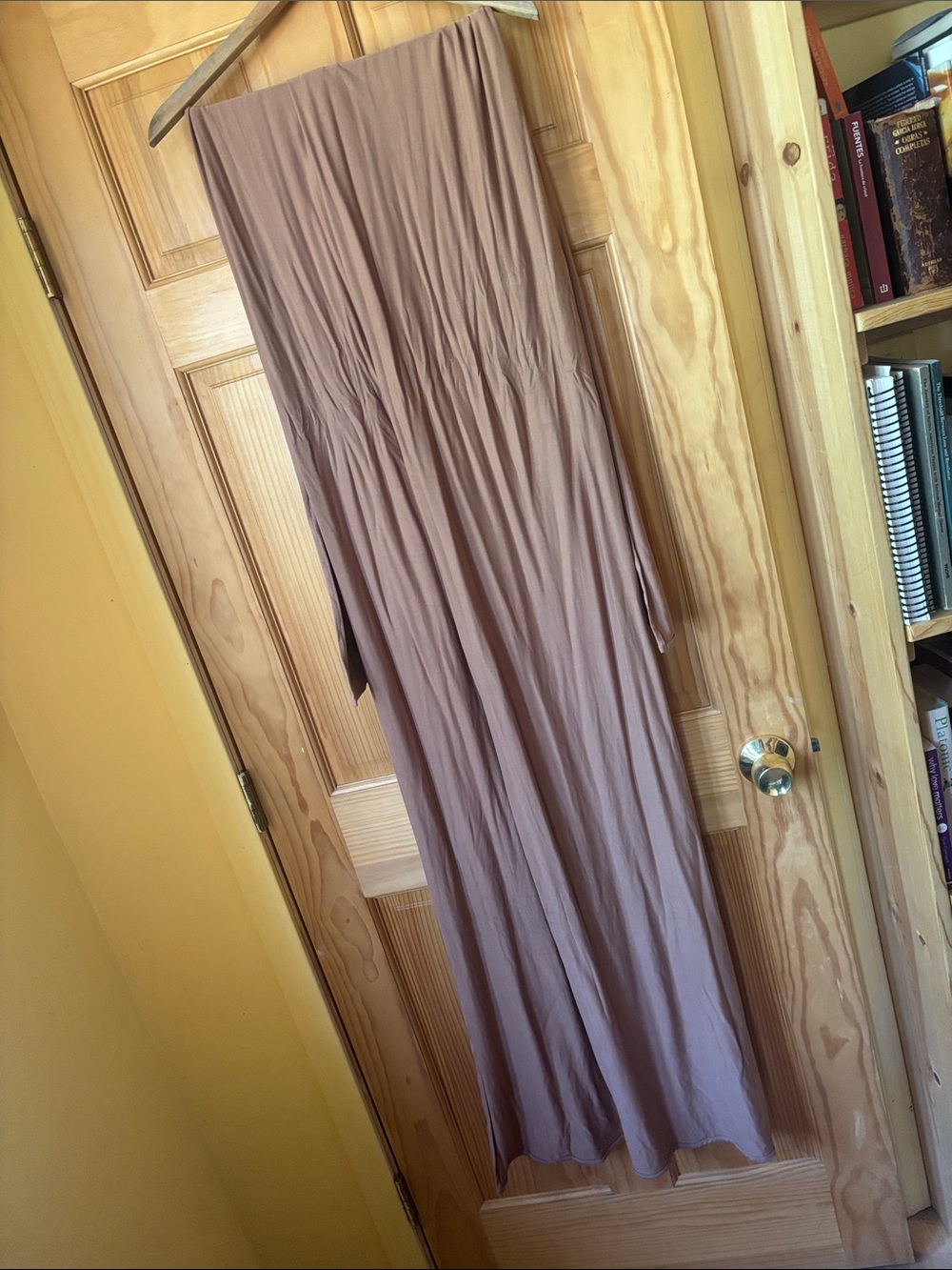 Urban Undercover travel shawl